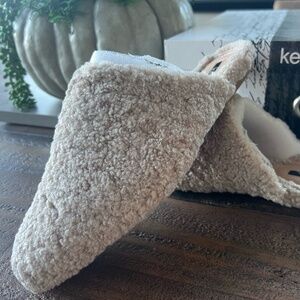 Kensie Rainer Sherpa Mule